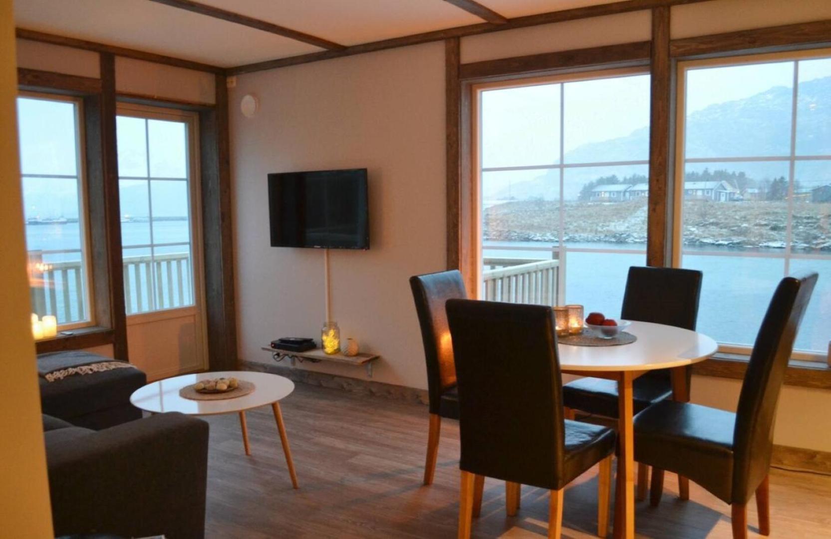 Fredvang Seahouse, Apartment B Ngoại thất bức ảnh
